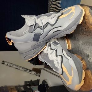 Adidas Originals Ozweego Flipshield Men Size 7